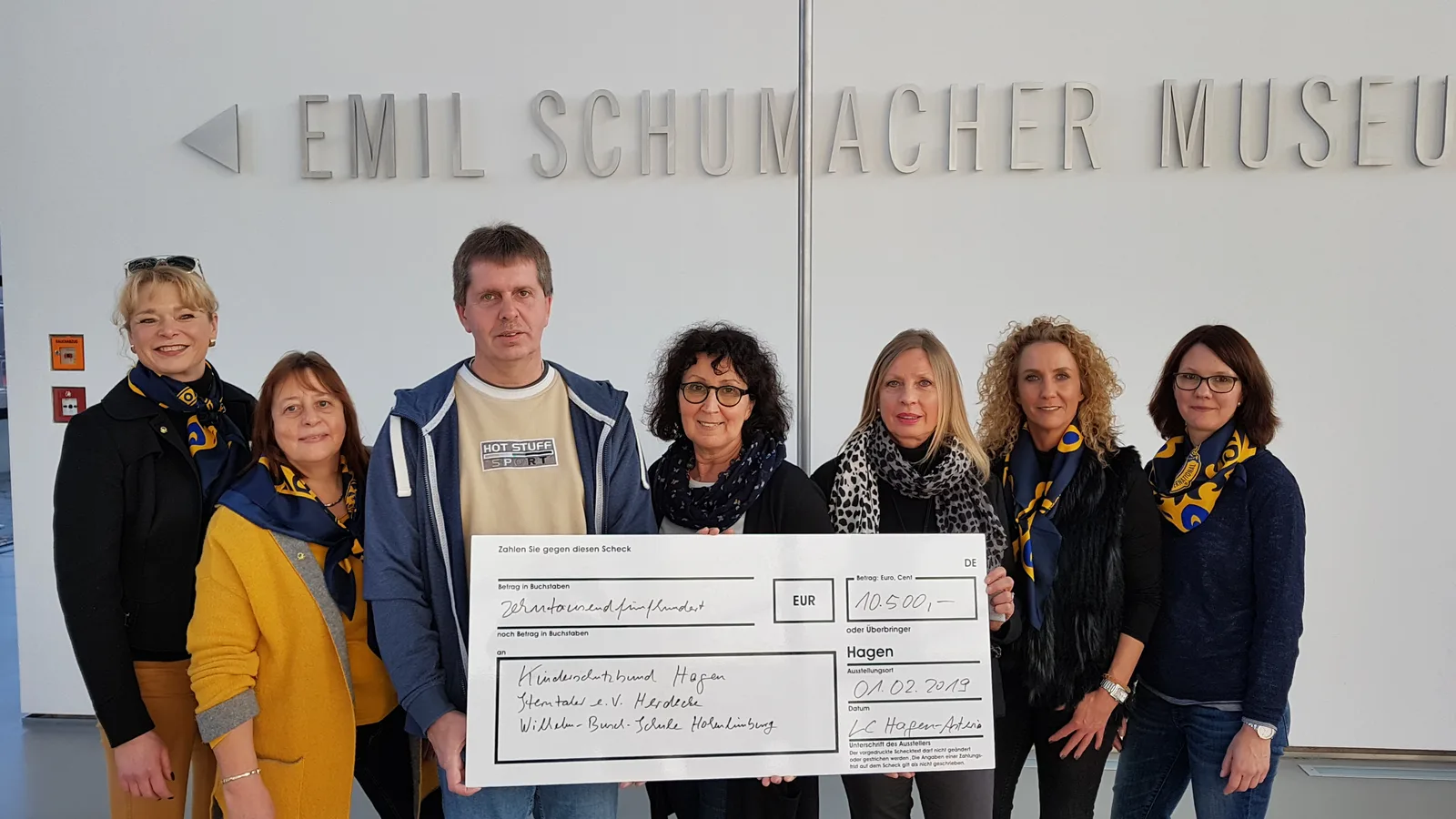 Kinder-Adventskalender-Aktion bringt 10.500,00 € ein